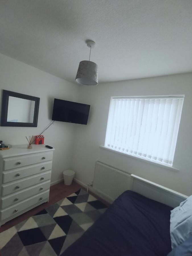 Room In A Friendly Home In A Quite Neighborhood Of Cardiff Eksteriør billede